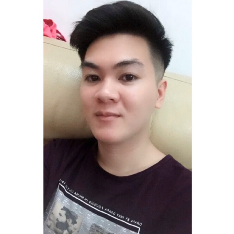 翅膀孝顺的照片