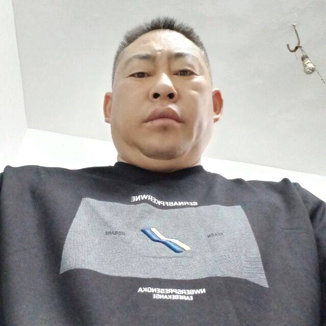 老师害羞的照片