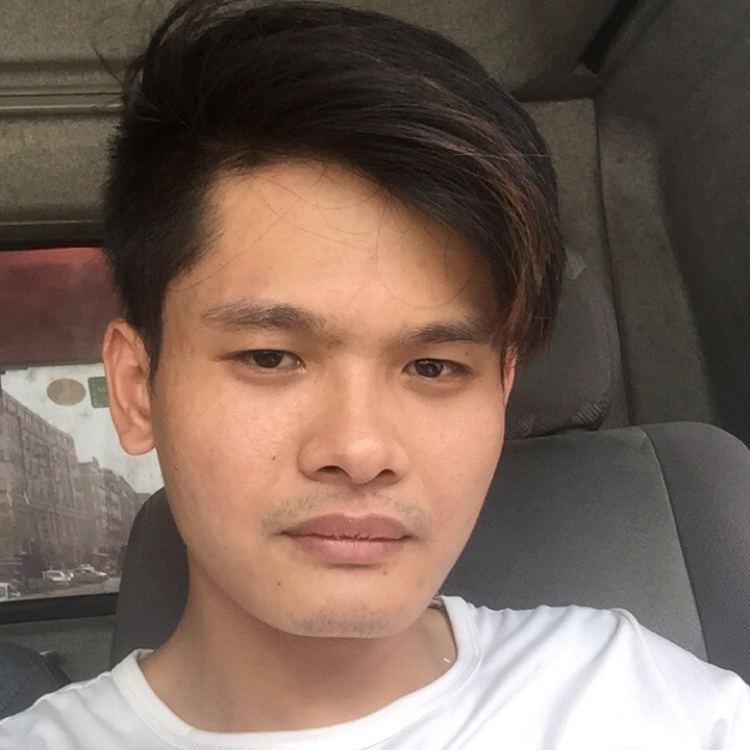 这个男人不太冷的照片