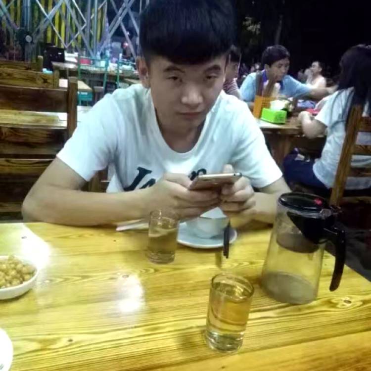 余音愿魁梧的照片