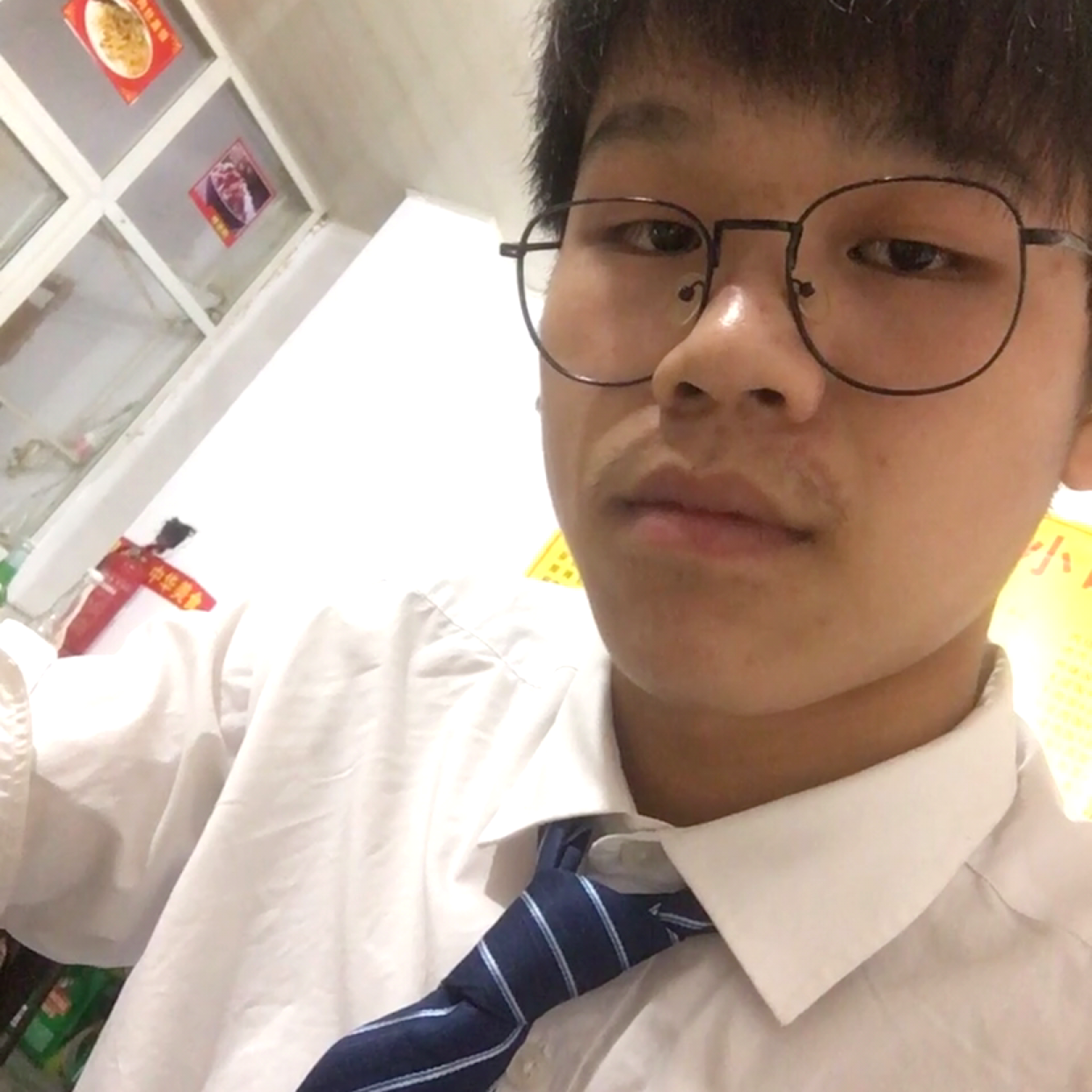 眼睛改变任性的照片