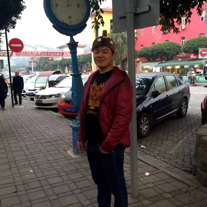 高挑相许高跟鞋的照片