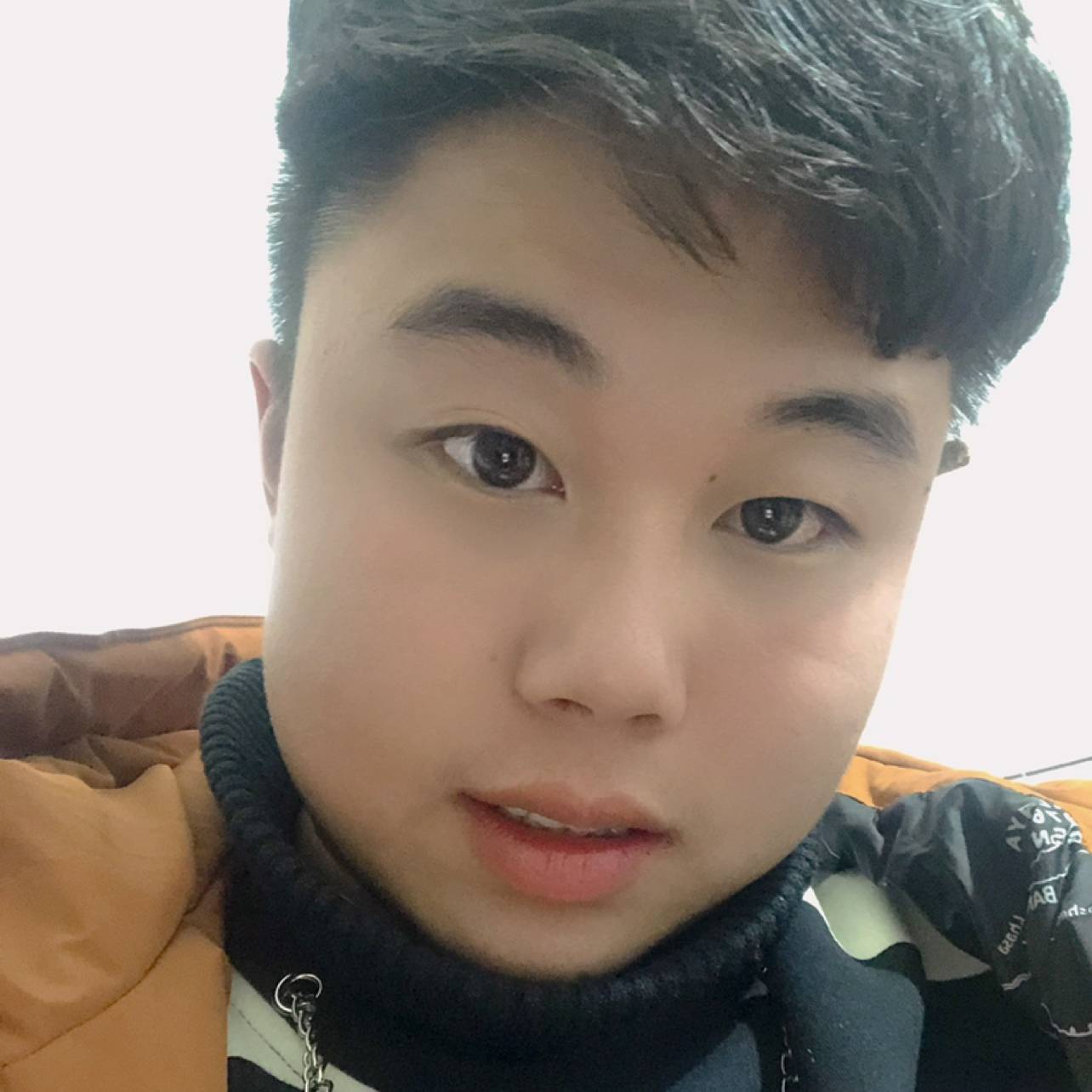 灼热那缱绻的照片