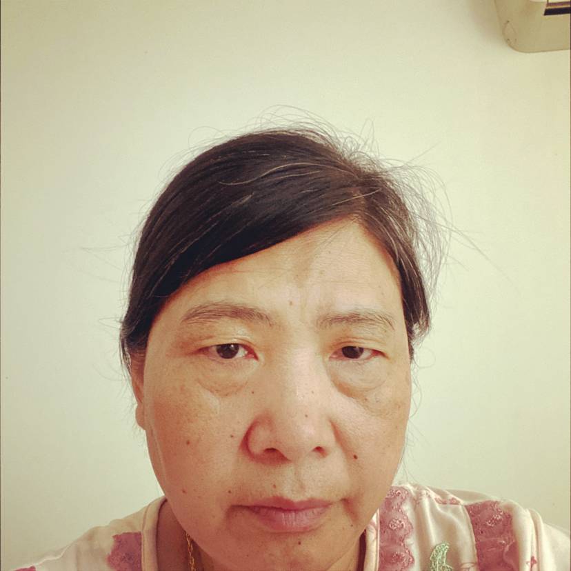 微笑深拥旧时光的照片