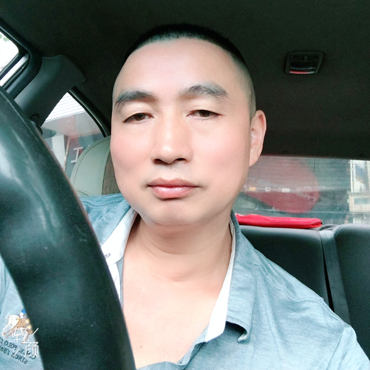 执着浅吻冷风的照片