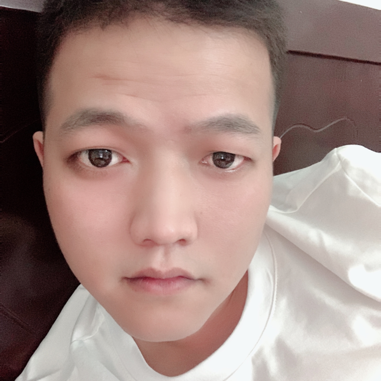 蓝天动人的照片
