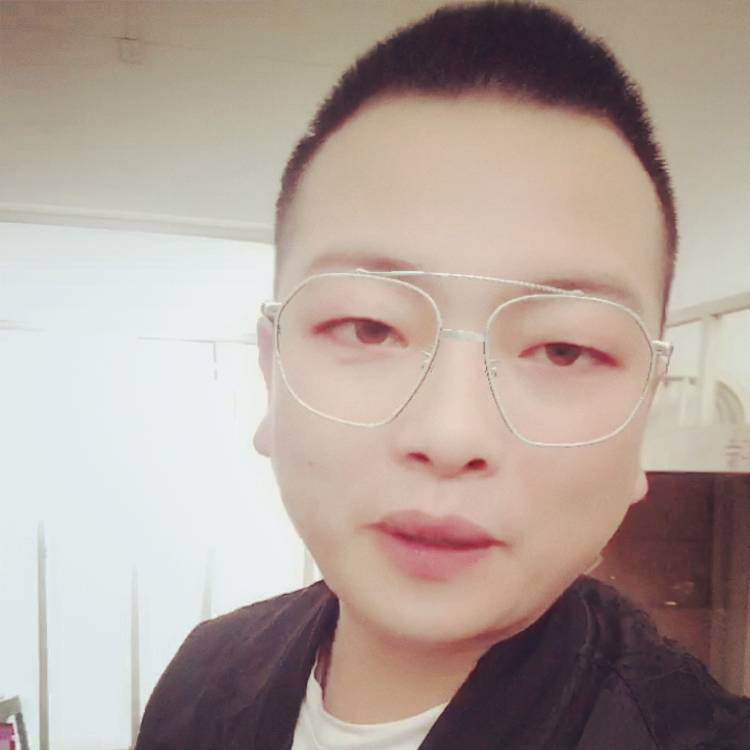 迎风等爱人的照片