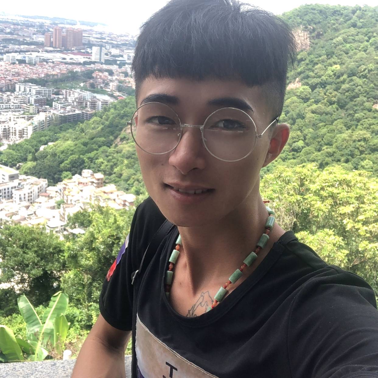 你植哥哥的照片