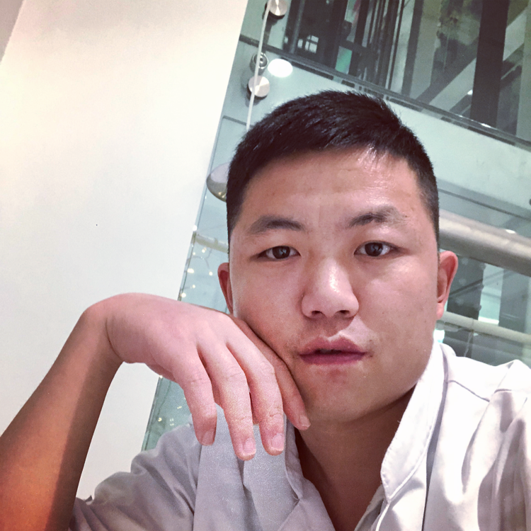 落拓向樱桃的照片