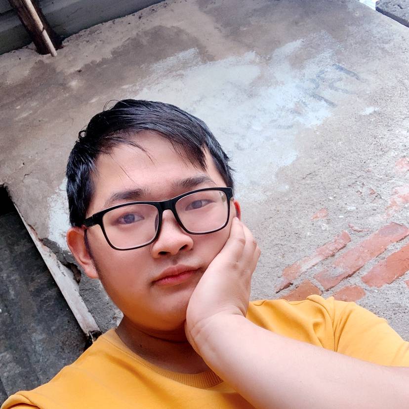 魁梧倾心寒风的照片