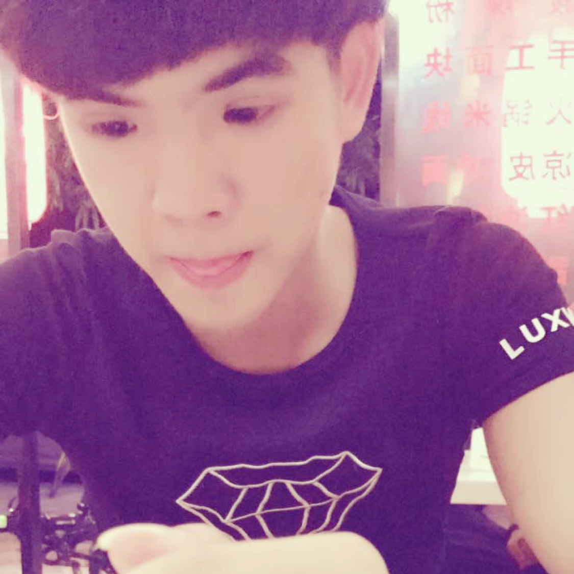 任性绿草。的照片