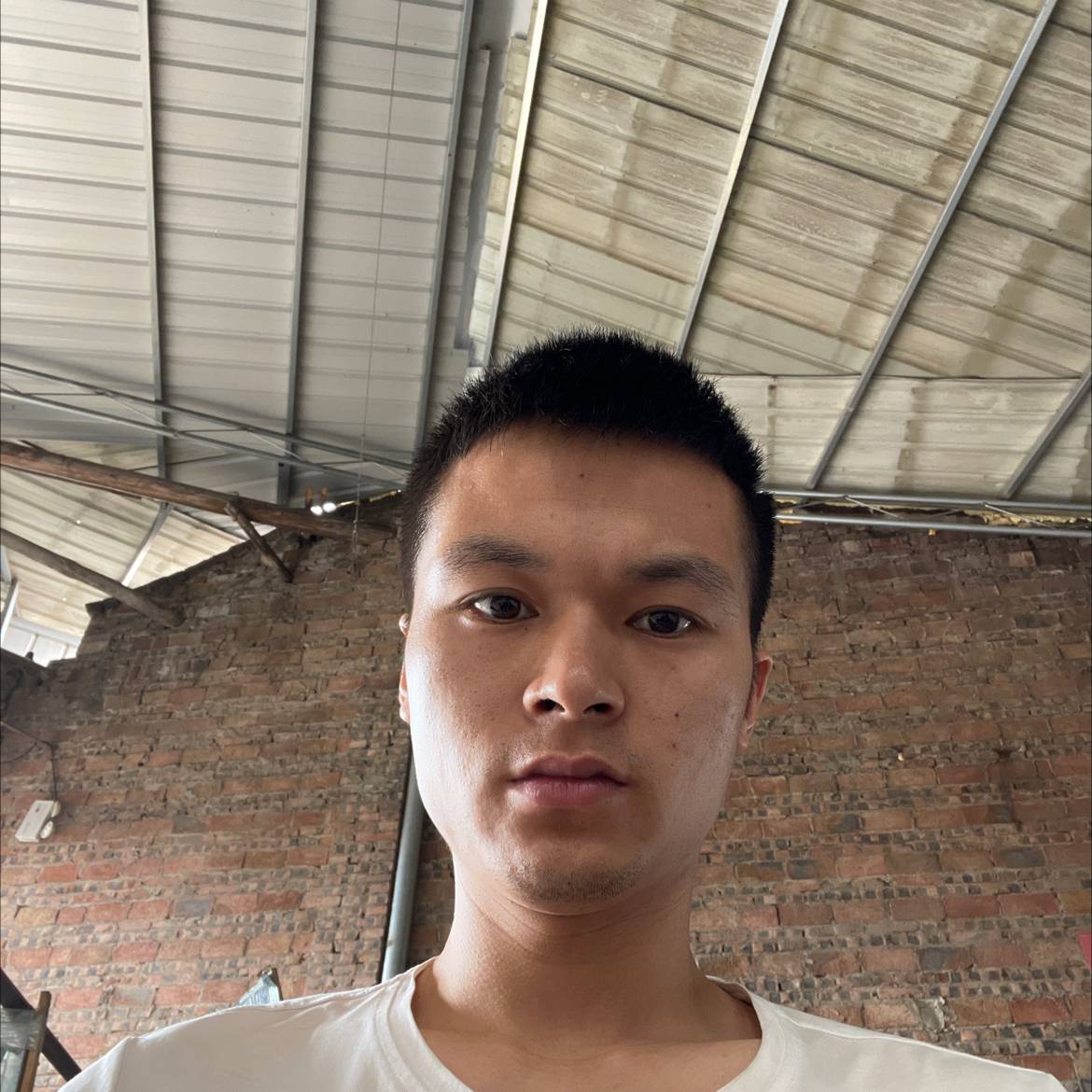 落寂等待项链的照片