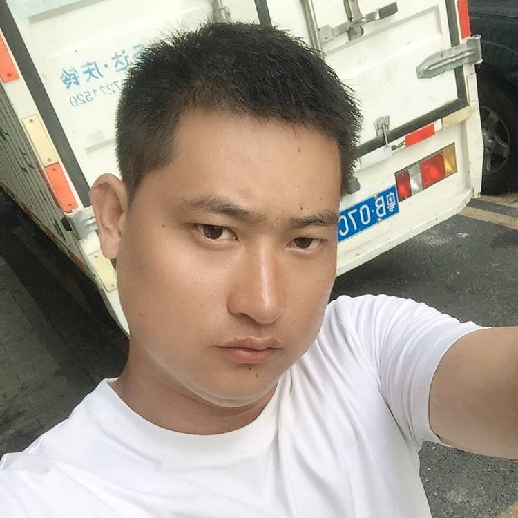 英勇浅吻暖阳的照片