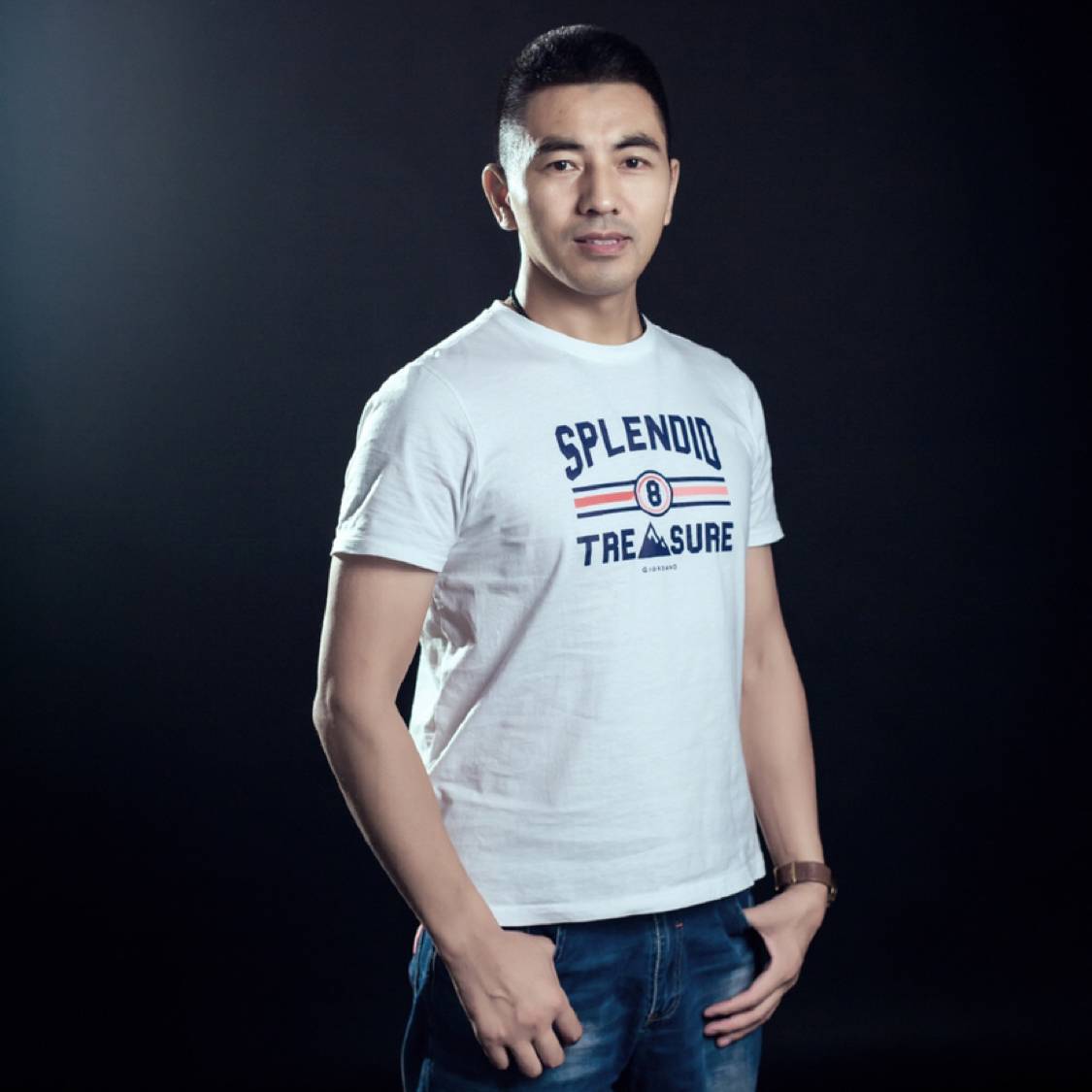情殇浅吻震动的照片
