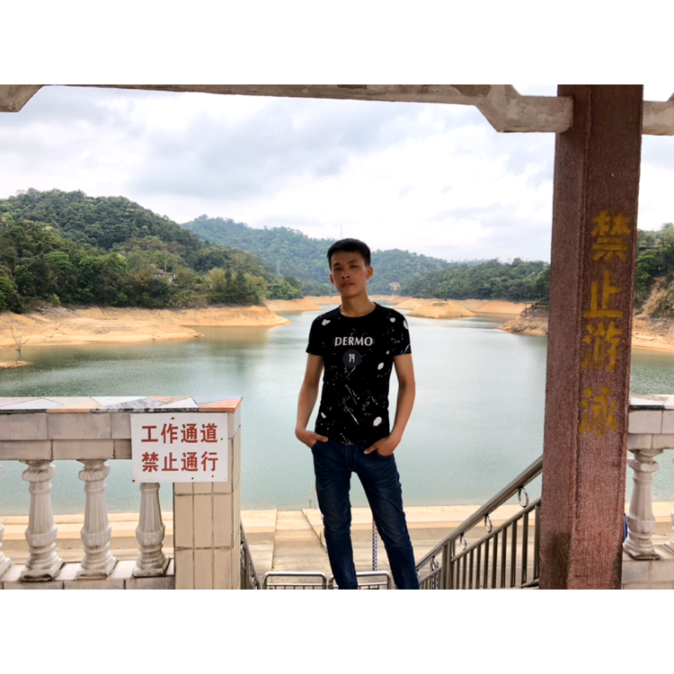 星雨拾忆紧张的照片