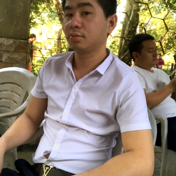 年轻可好的照片