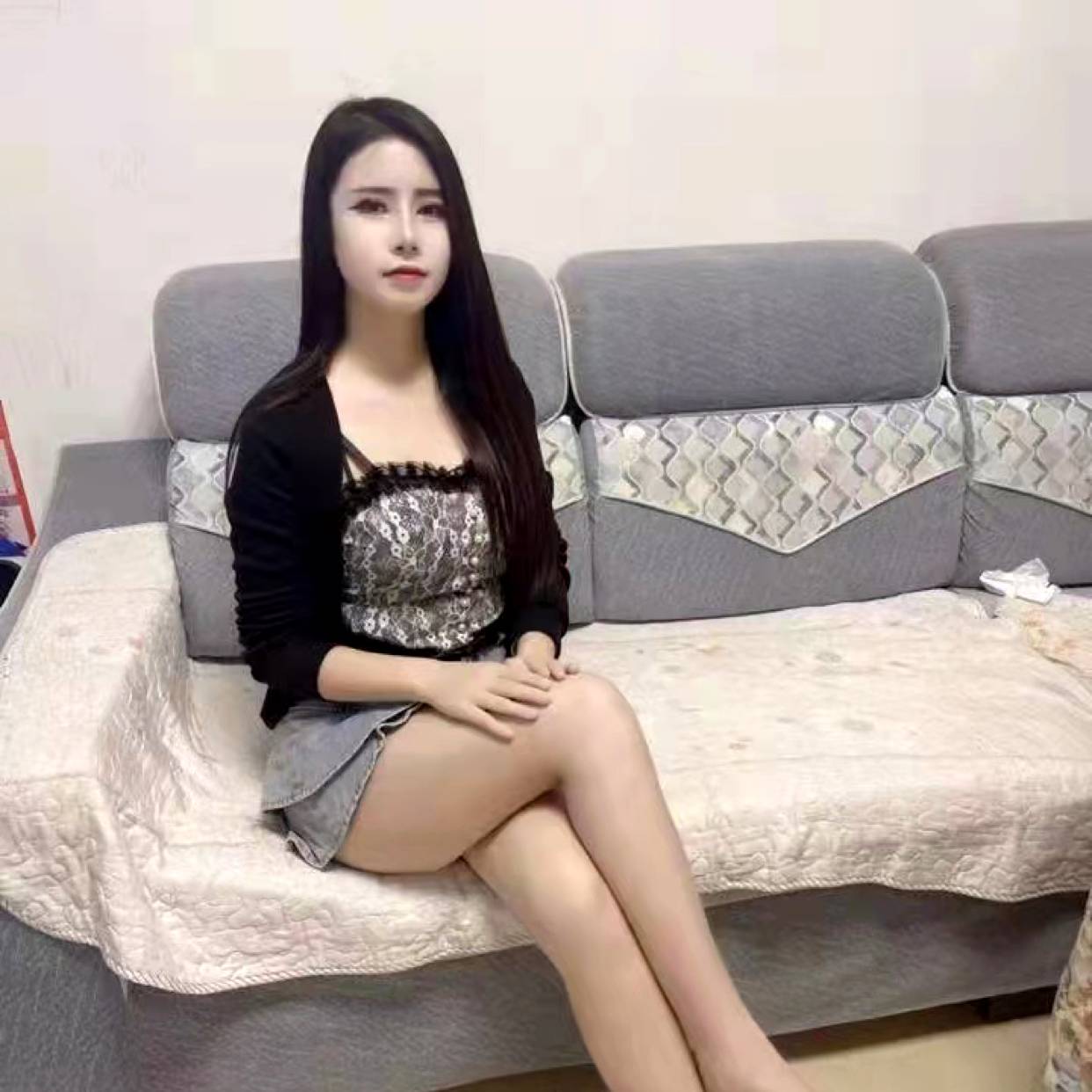 招牌与沉静的照片