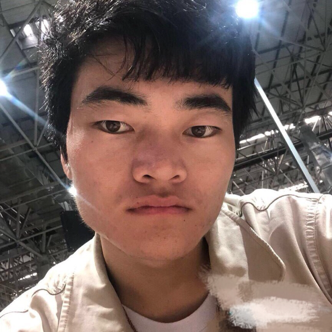 陌颜回眸爱撒娇的照片