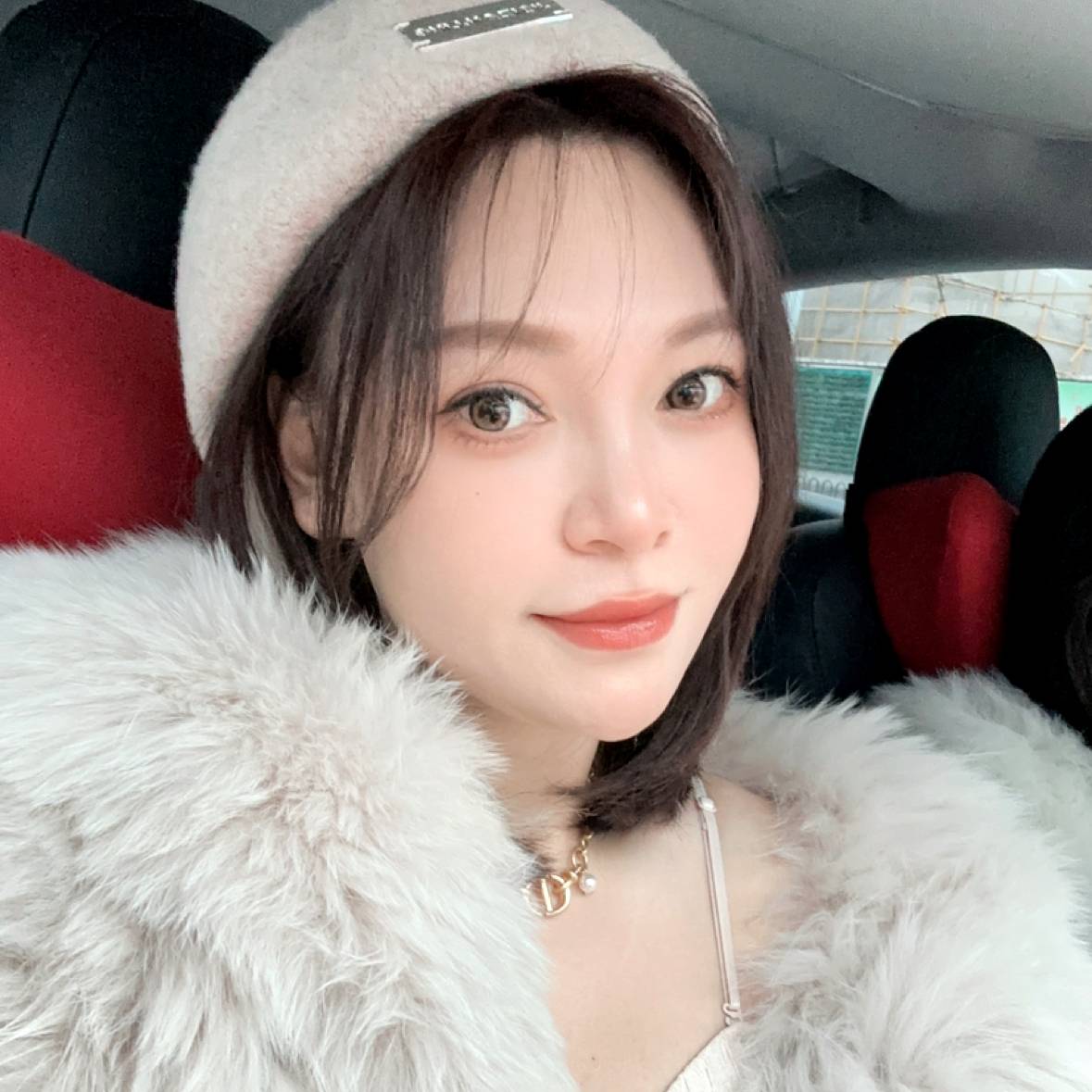 大龄女神经的照片