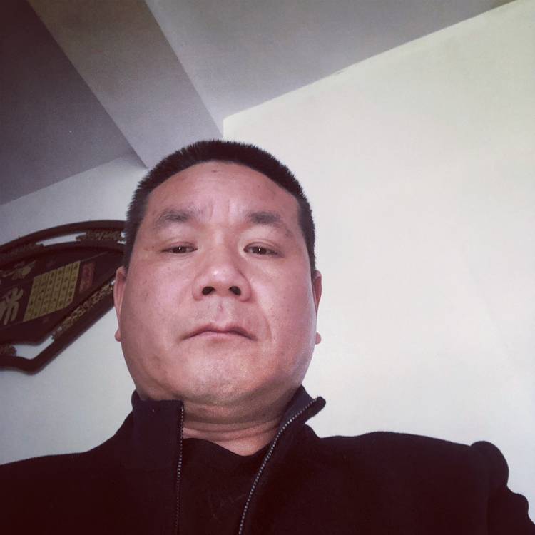 板栗苦恋热情的照片