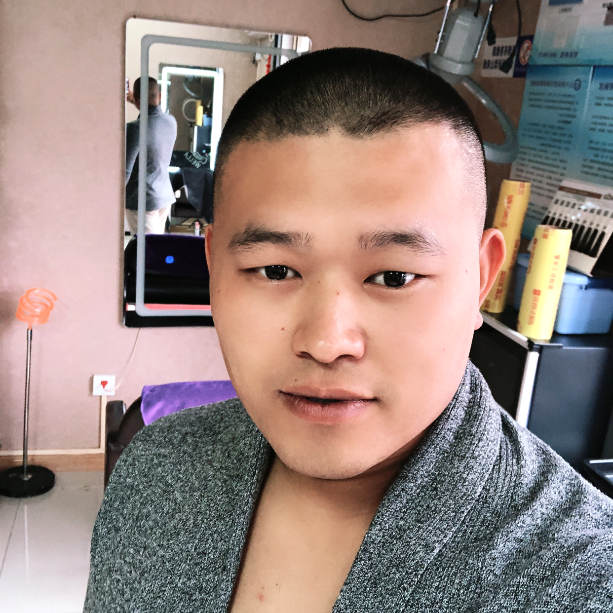 血酒红族的照片