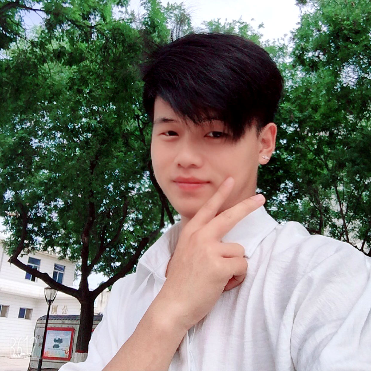 开心小伯爵的照片