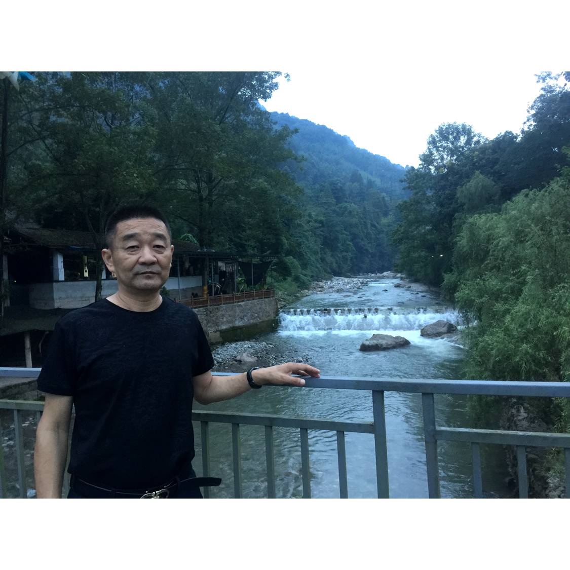 阿V的照片
