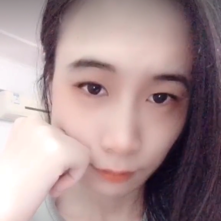冷风浅吻一下的照片