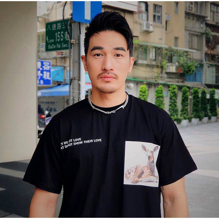 东方随遇而安的照片