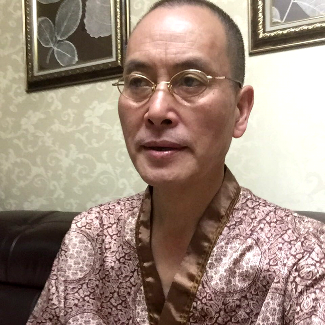 豌豆闻拉长龙哥的照片