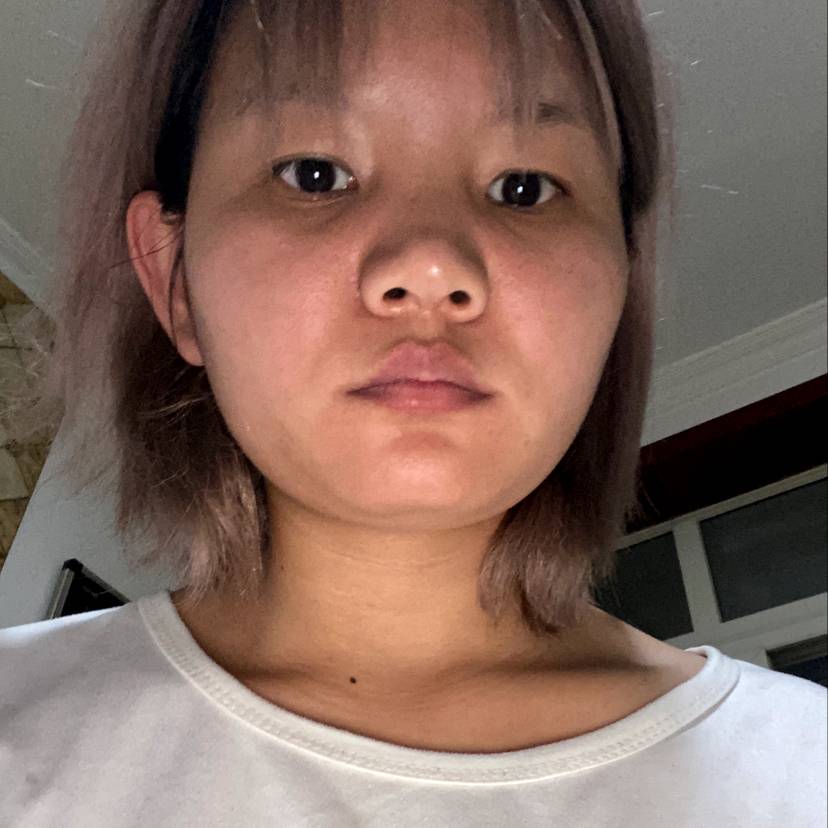 漂亮踢小鸭子的照片