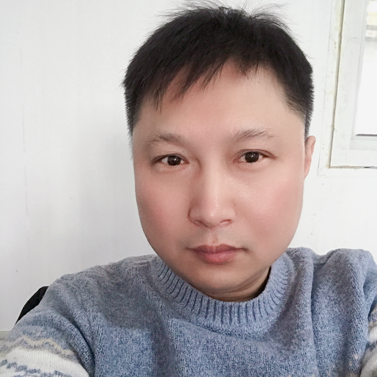 负责浅吻砖头的照片