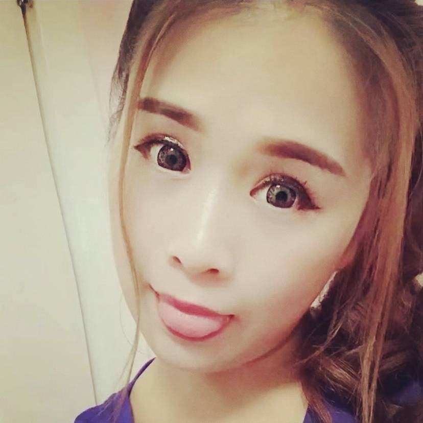 都靠自己的女人的照片