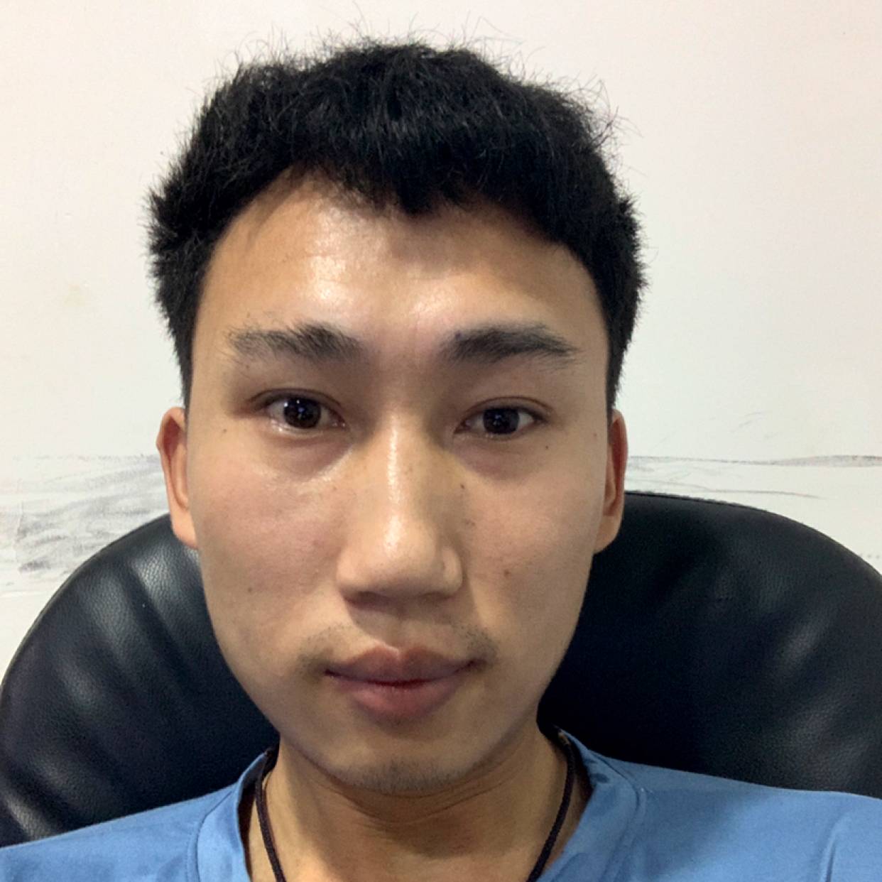 阿格波子的照片