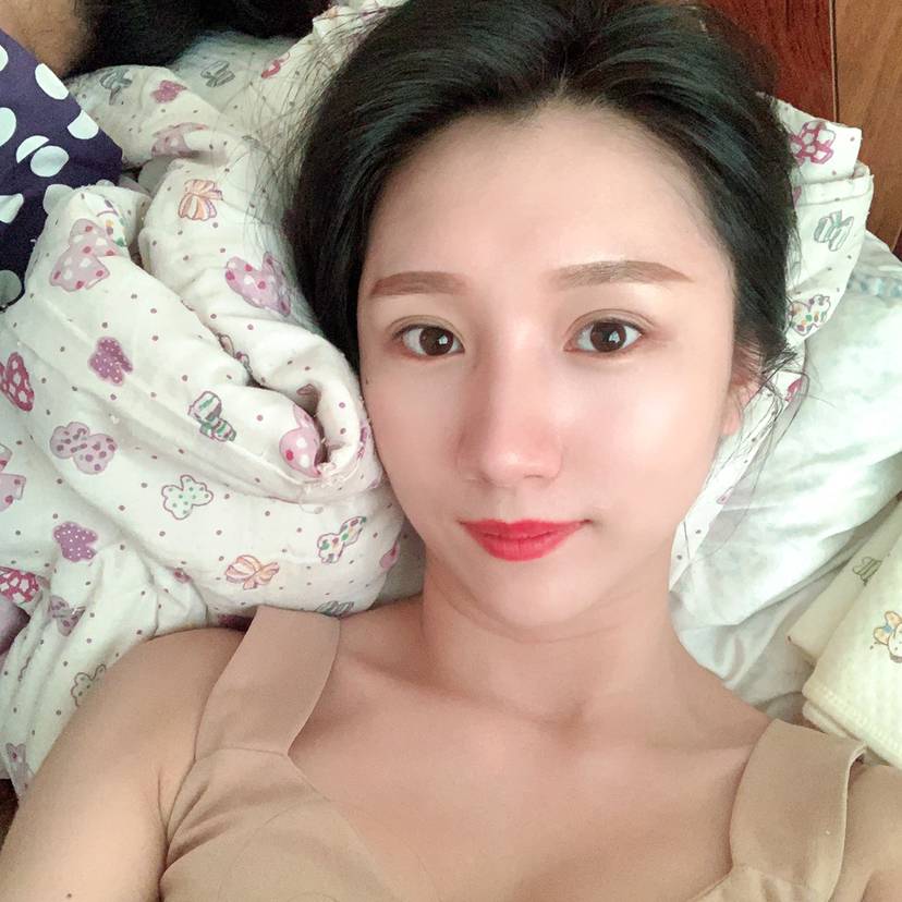 迷茫浅吻微凉的照片