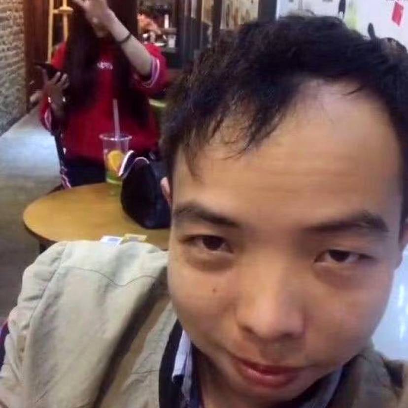 陌颜回眸寂寞的照片