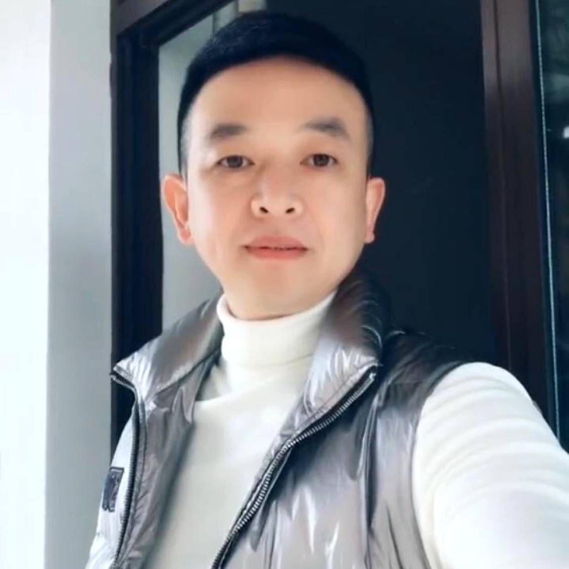 万会凡的照片