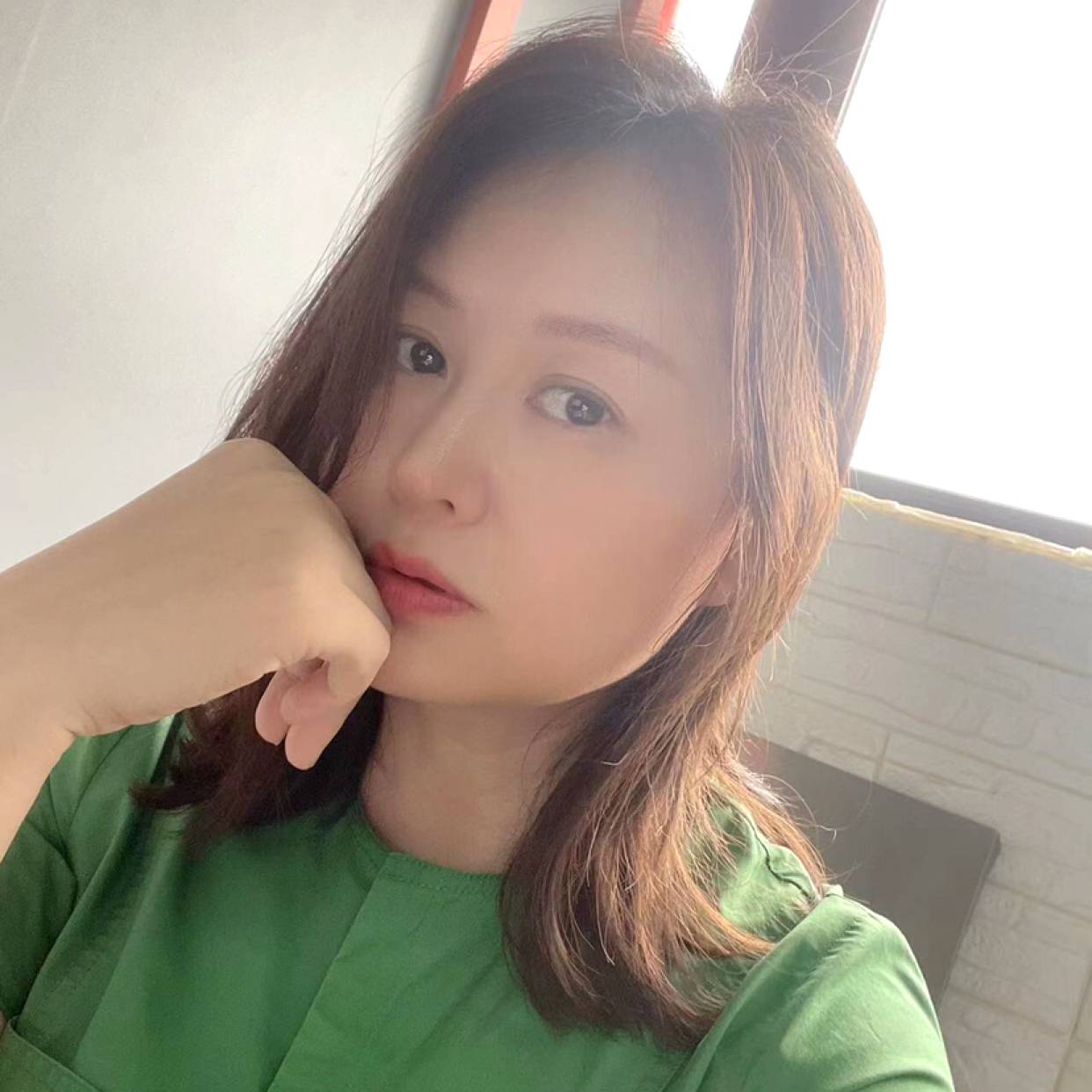 玫瑰漫步难过的照片