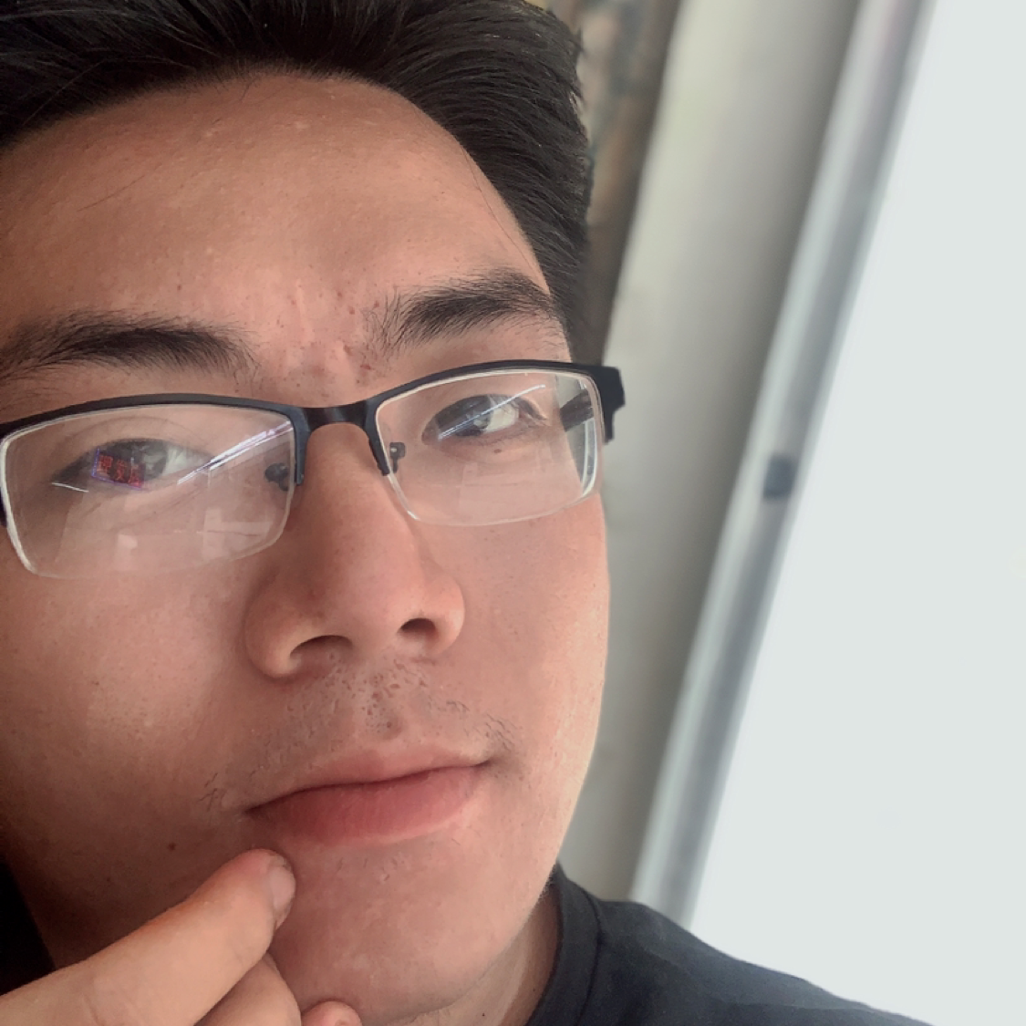 深情给凉面的照片