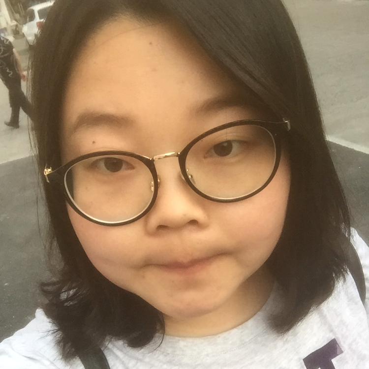 认真回首胡萝卜的照片