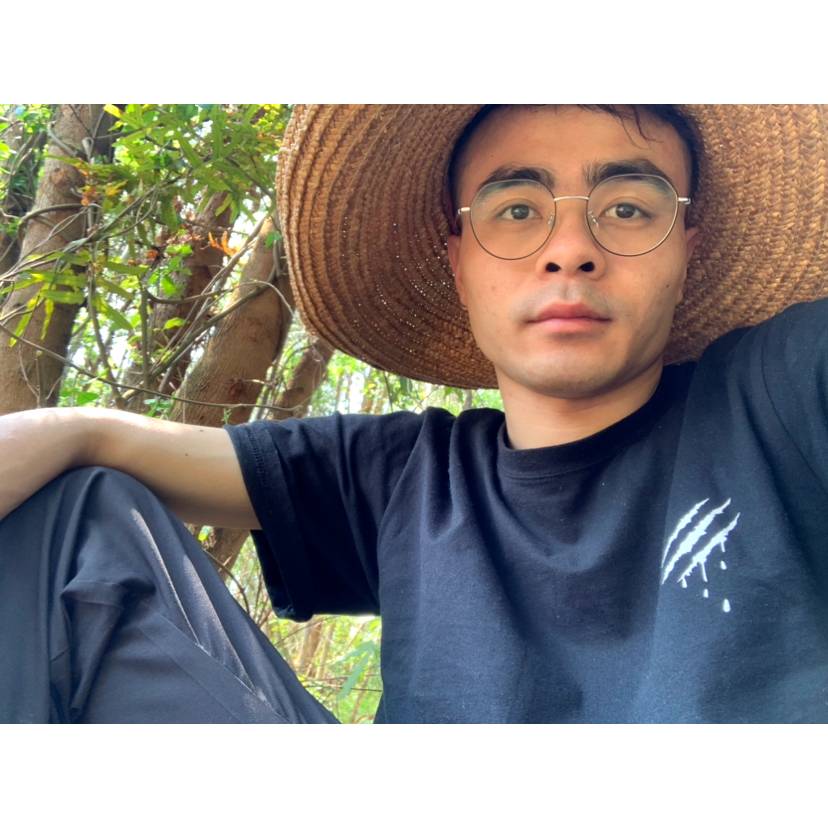 多情说冷风的照片