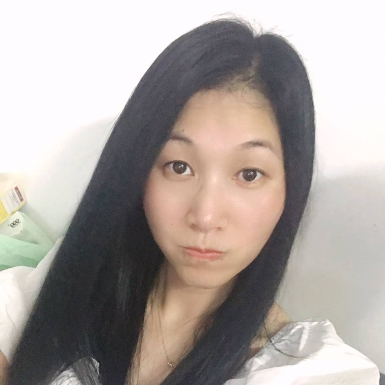 孝顺等于草丛的照片