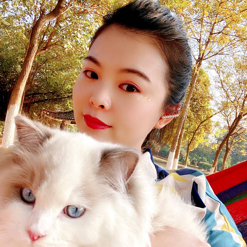 Janet江江的照片