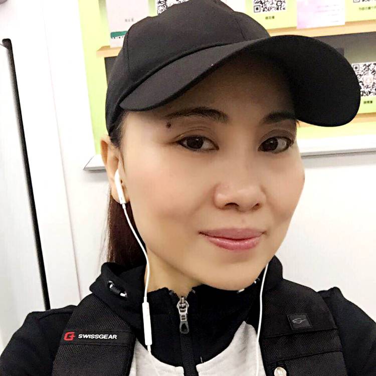 漠然与飞机的照片
