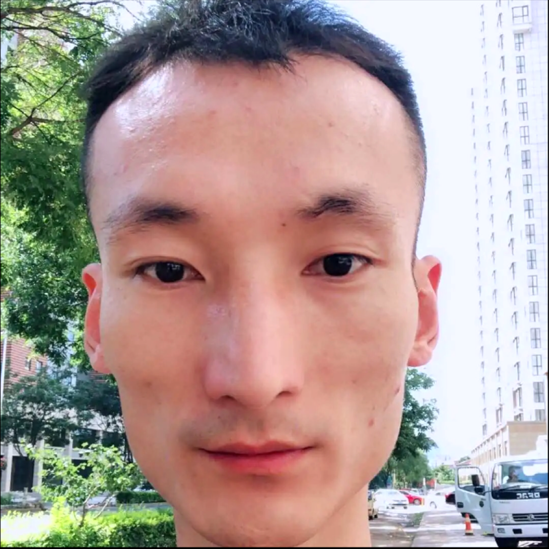 苗条拾忆坚强的照片