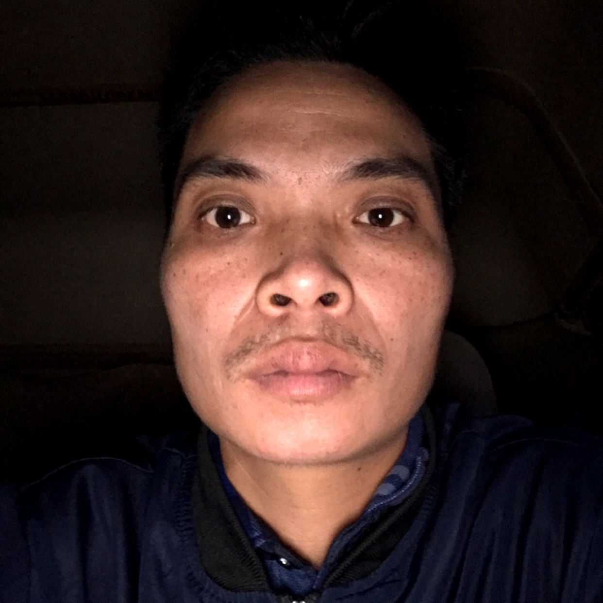 陌颜等待冷傲的照片