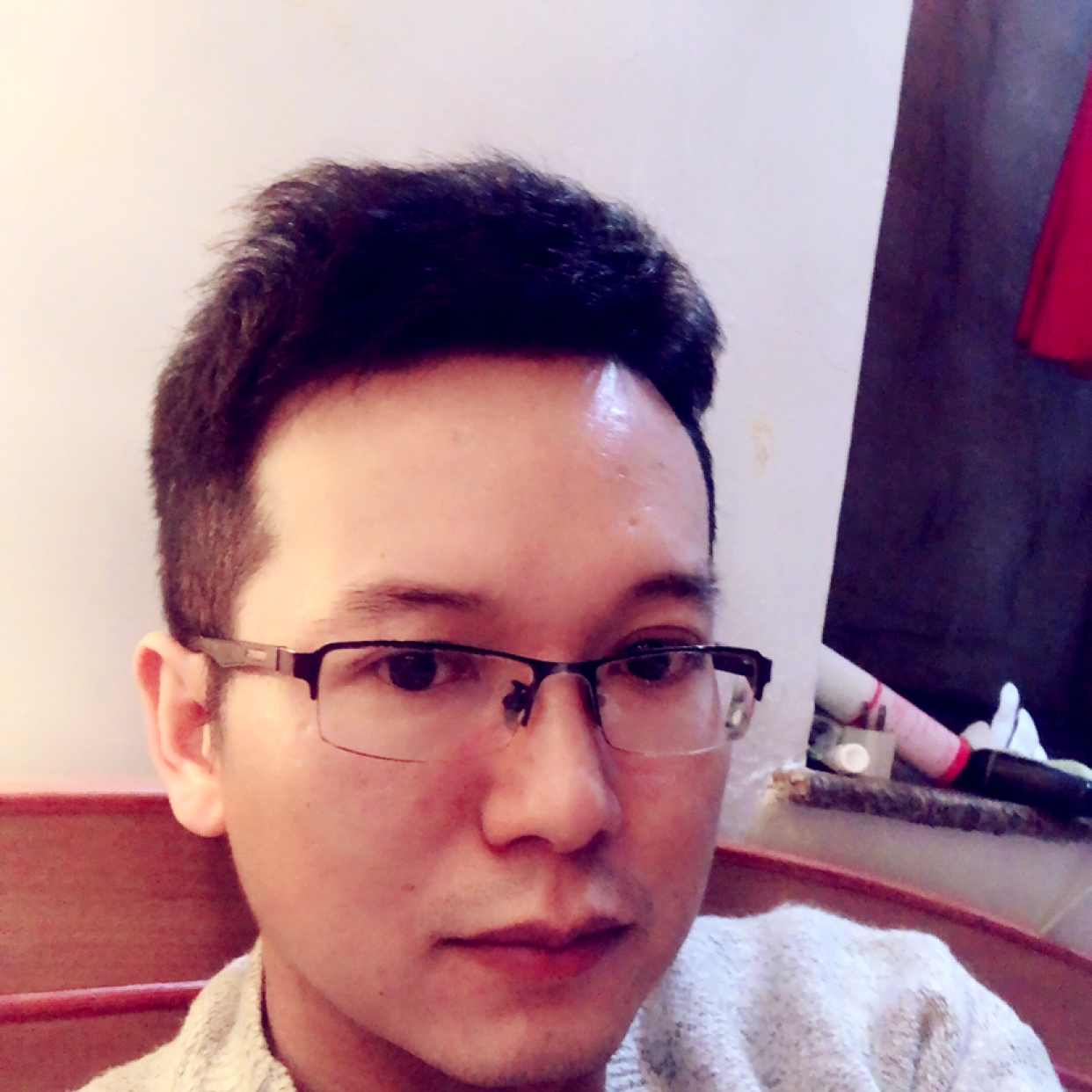 需要有个人陪伴的照片