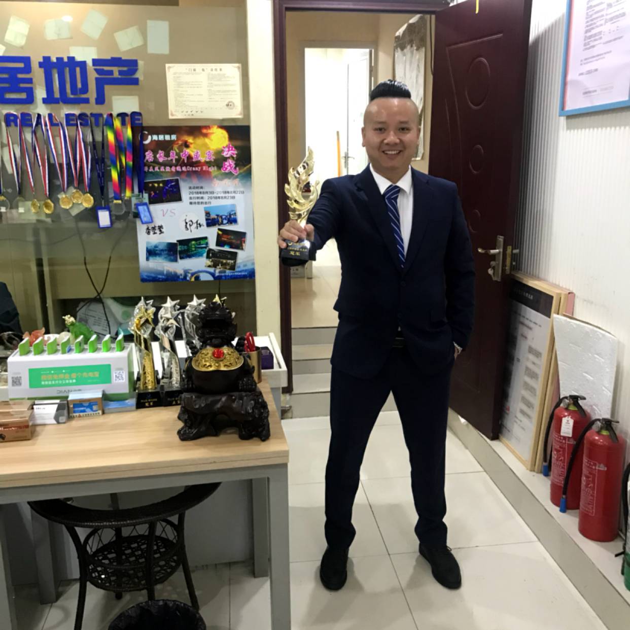 坦克轰你的照片