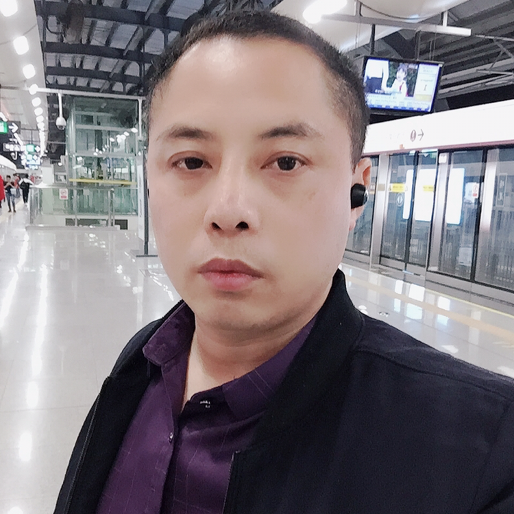 王龙贵的照片
