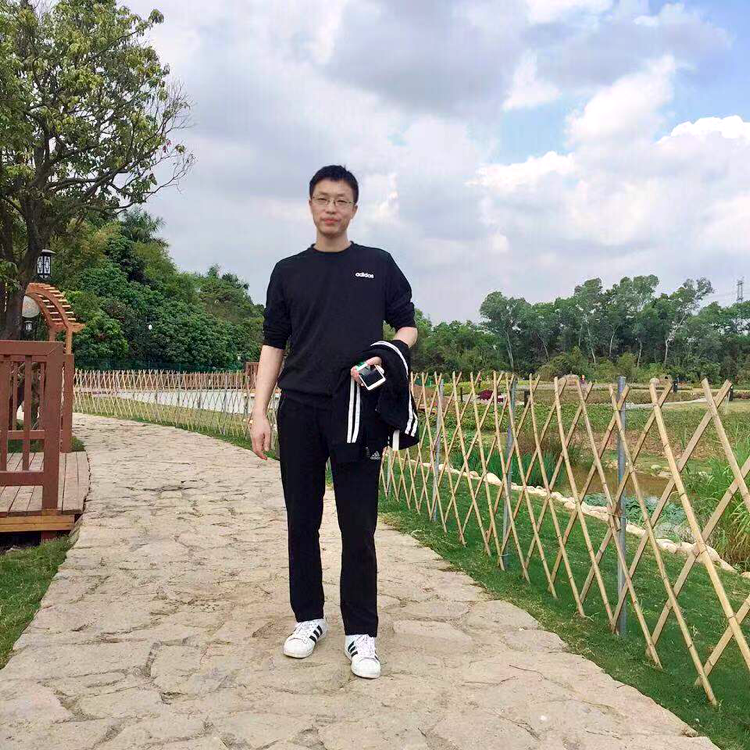 迅速挽手醉梦的照片